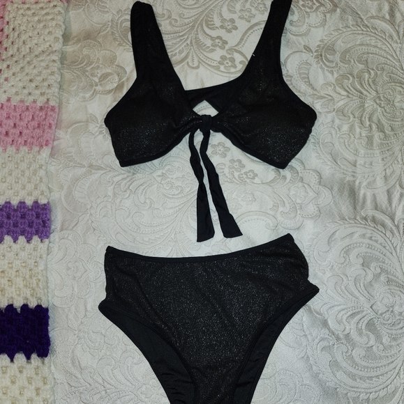 AmicaBling two piece black bikini - Picture 5 of 6